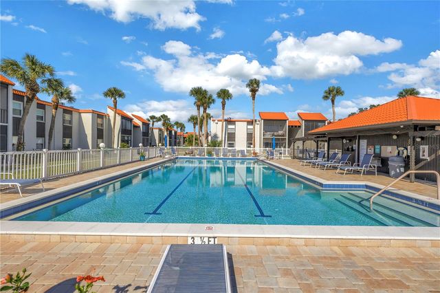 3269 BENEVA ROAD 102, Sarasota, FL 34232