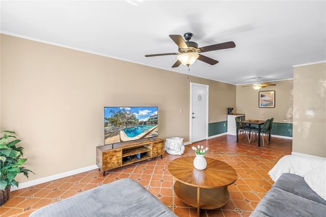 3269 BENEVA ROAD 102, Sarasota, FL 34232