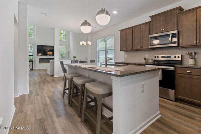7414 Julius Drive NE, Leland, NC 28451