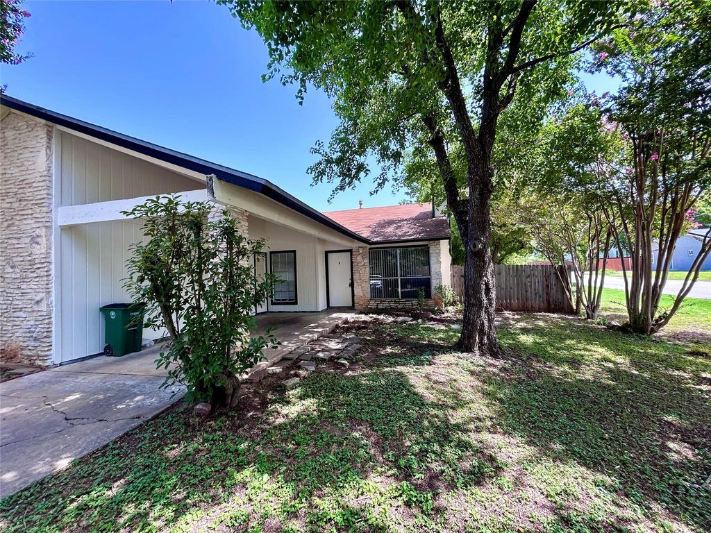 1500 No Mor CV B, Austin, TX 78758