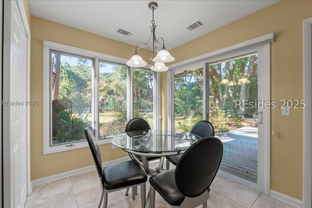 2 Sherman Dr, Hilton Head Island, SC 29928