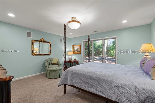 2 Sherman Dr, Hilton Head Island, SC 29928