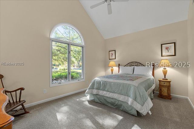 2 Sherman Dr, Hilton Head Island, SC 29928