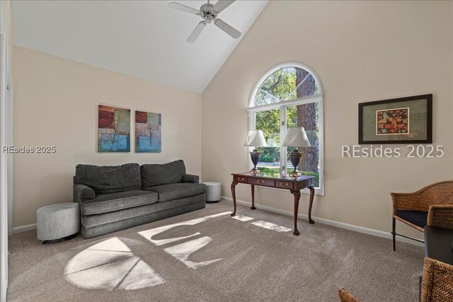 2 Sherman Dr, Hilton Head Island, SC 29928