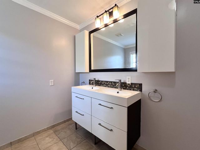 216 Elders Pond Drive, Columbia, SC 29229