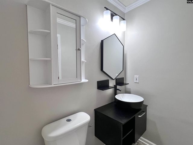 216 Elders Pond Drive, Columbia, SC 29229