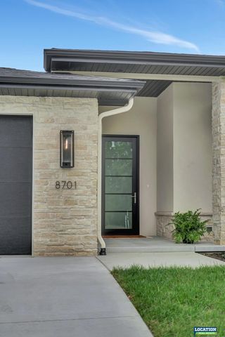 8701 Labrador Court, Lincoln, NE 68520