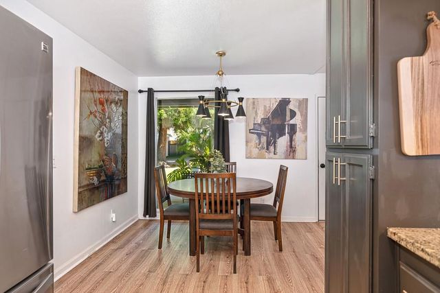 5112 Kovanda Ave, Carmichael, CA 95608
