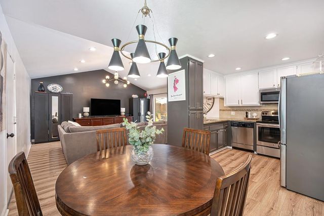 5112 Kovanda Ave, Carmichael, CA 95608