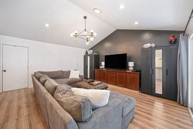 5112 Kovanda Ave, Carmichael, CA 95608