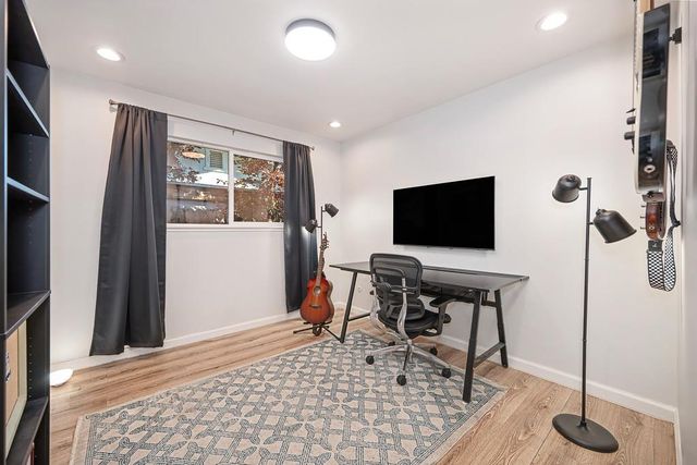 5112 Kovanda Ave, Carmichael, CA 95608