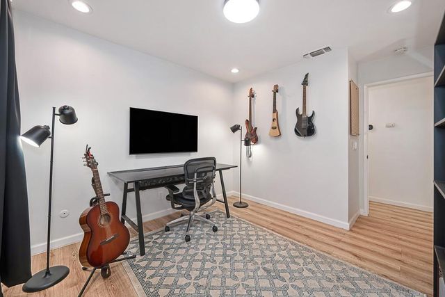 5112 Kovanda Ave, Carmichael, CA 95608