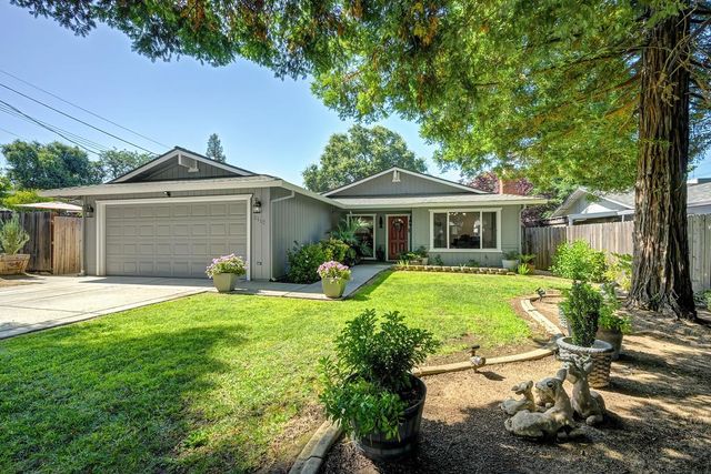 5112 Kovanda Ave, Carmichael, CA 95608