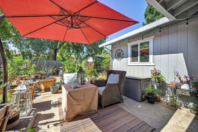 5112 Kovanda Ave, Carmichael, CA 95608