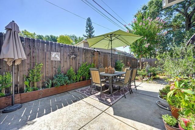 5112 Kovanda Ave, Carmichael, CA 95608