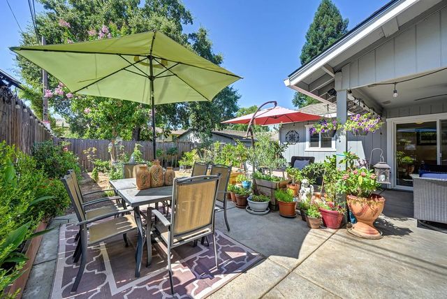 5112 Kovanda Ave, Carmichael, CA 95608