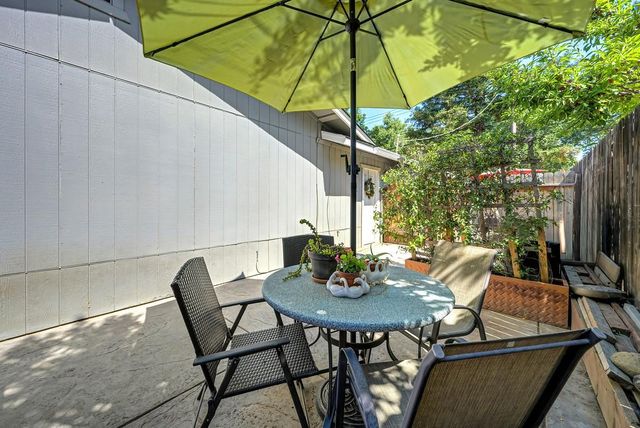 5112 Kovanda Ave, Carmichael, CA 95608