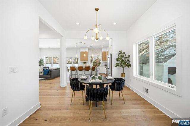 7 Royal Avenue, Livingston, NJ 07039