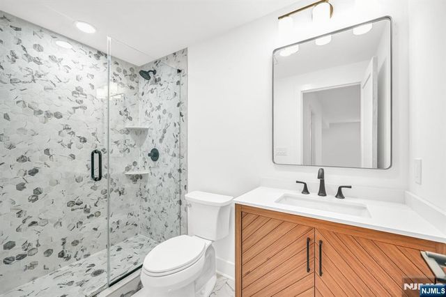 7 Royal Avenue, Livingston, NJ 07039