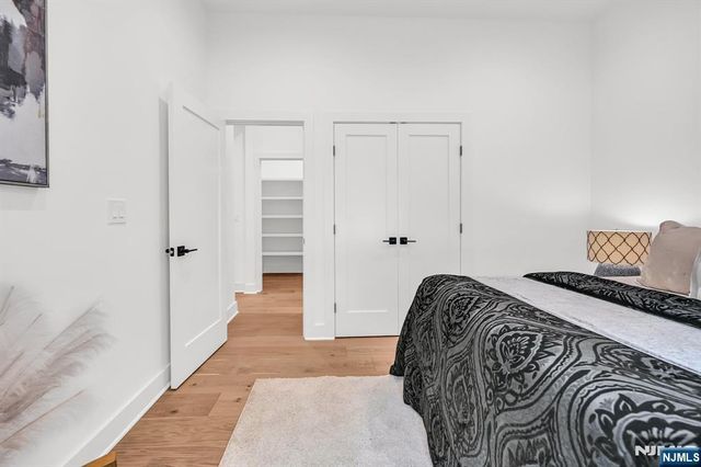 7 Royal Avenue, Livingston, NJ 07039