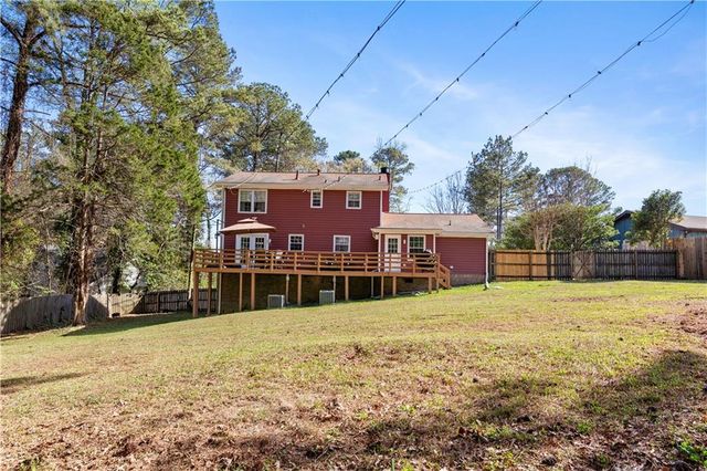 3044 Periwinkle Drive, Snellville, GA 30078