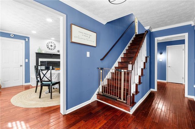 3044 Periwinkle Drive, Snellville, GA 30078