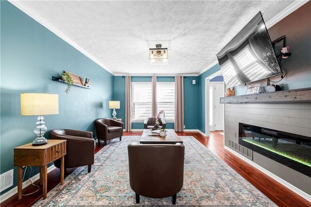 3044 Periwinkle Drive, Snellville, GA 30078