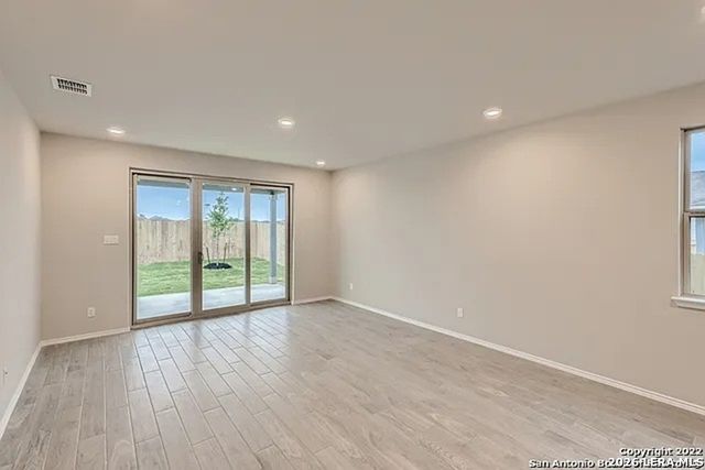 10922 LOCKHEED DR, Converse, TX 78109