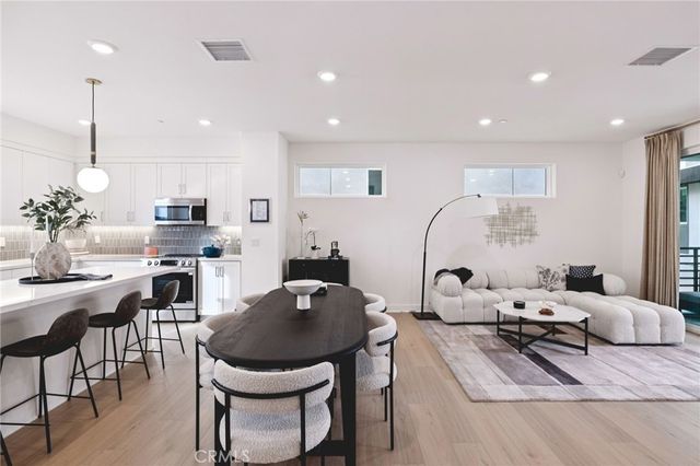 1630 Coral Sea Lane, San Pedro, CA 90732