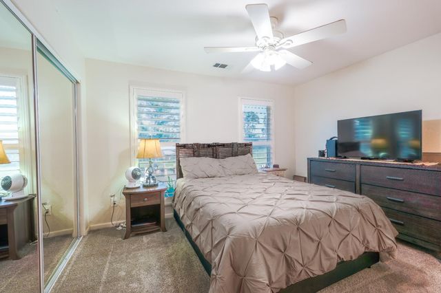 21286 E Meza Ln, Linden, CA 95236