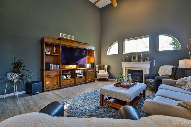 10716 Carolina Pines Drive, Harrison, OH 45030