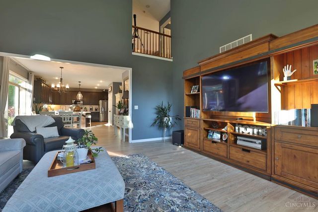 10716 Carolina Pines Drive, Harrison, OH 45030