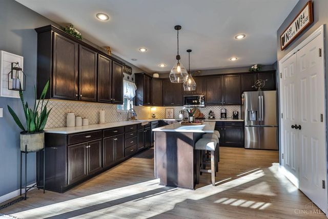 10716 Carolina Pines Drive, Harrison, OH 45030