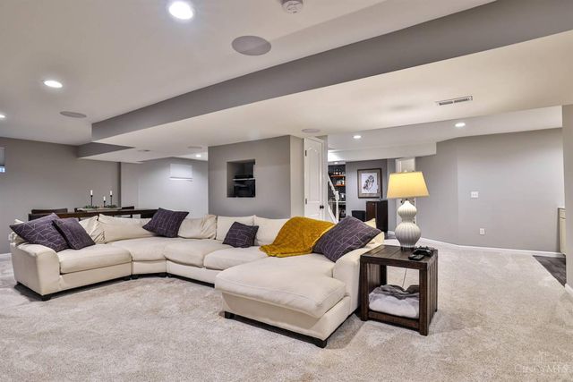 10716 Carolina Pines Drive, Harrison, OH 45030