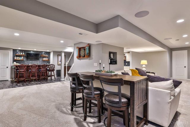 10716 Carolina Pines Drive, Harrison, OH 45030