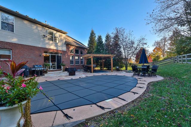 10716 Carolina Pines Drive, Harrison, OH 45030