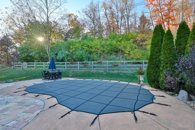 10716 Carolina Pines Drive, Harrison, OH 45030