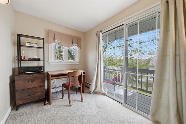 39 E Main St, Merrimac, MA 01860