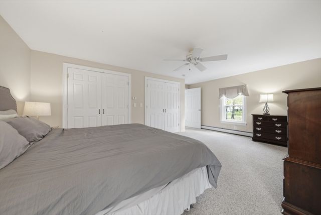39 E Main St, Merrimac, MA 01860