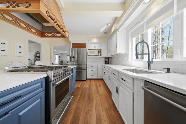 39 E Main St, Merrimac, MA 01860