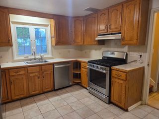 1004 Belmont St 1, Watertown, MA 02472