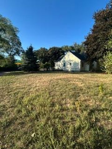 1611 Race Street, North Saint Paul, MN 55102