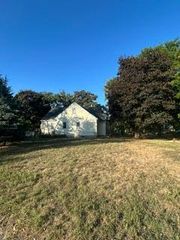 1611 Race Street, North Saint Paul, MN 55102