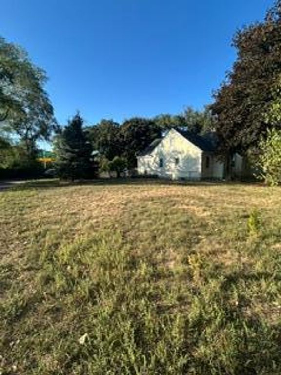 1611 Race Street, North Saint Paul, MN 55102 — photo 2