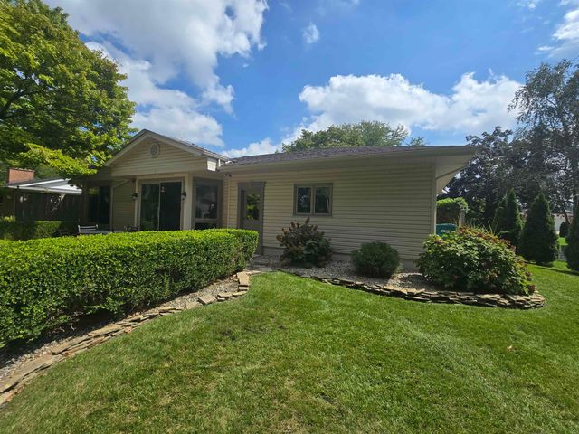816 Campbell Drive, Owosso, MI 48867