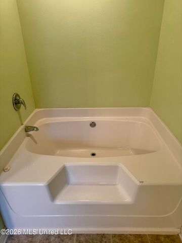 84118 Lola Drive, Diamondhead, MS 39525