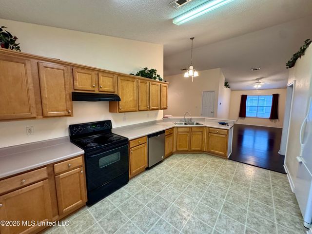 84118 Lola Drive, Diamondhead, MS 39525