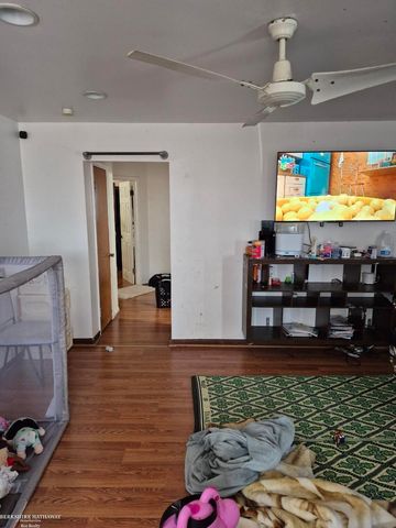 24837 Curie Street, Warren, MI 48091