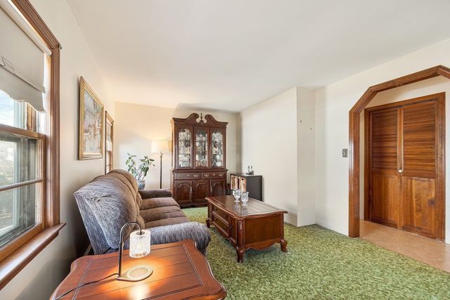 12 Dane St, Peabody, MA 01960