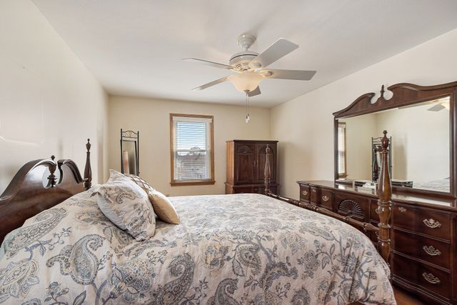12 Dane St, Peabody, MA 01960